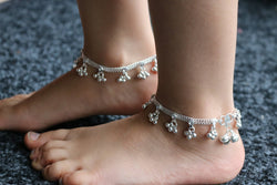 Stunning Diamante Anklet/Kids ankle chain bracelet with bell/Indian kids bell payal/Bollywood kids Anklet/Wedding kids foot chain with bell