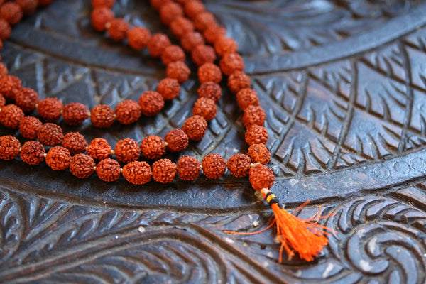 10 mm Prayer Beads - Hare Ram Krishna Hand Knotted Mala Beads Necklace -  Energized Karma Nirvana Meditation 108 1 Beads For Awakening Chakra